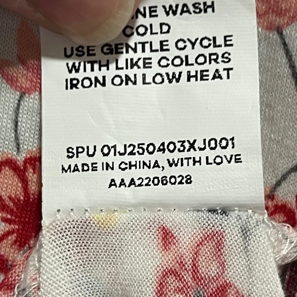 Bloomchic Woomen's 22/24 V-Neck T-Shirt with Lace Details White with Pink Floral - Picture 15 of 16